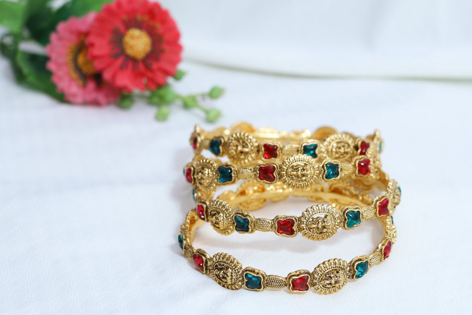 Gulnaar Gold Bangles - Image 3