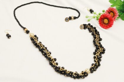 Noir Elegance Detachable Necklace Set